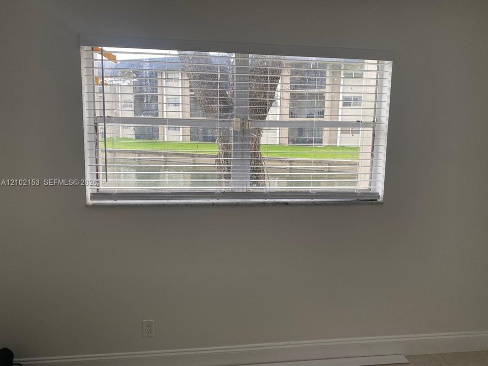 В аренду: $1,895 (2 спален, 2 ванн, 949 Квадратных фут)