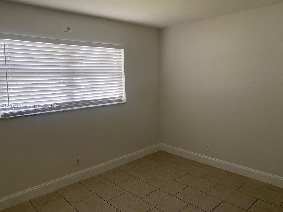 В аренду: $1,895 (2 спален, 2 ванн, 949 Квадратных фут)