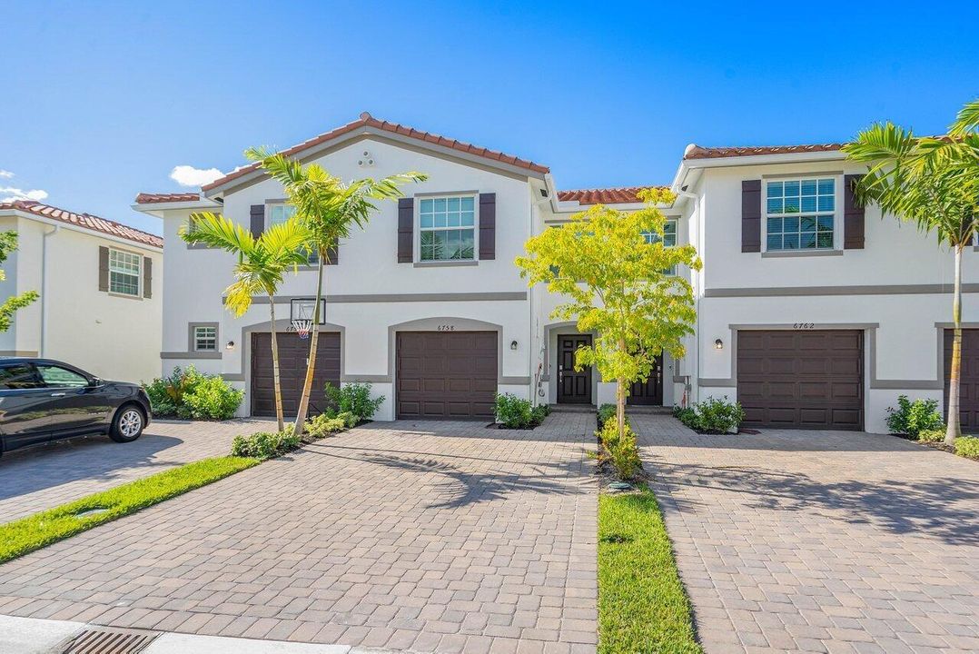 003-6758BroadwaterLane-LakeWorth-FL-3346