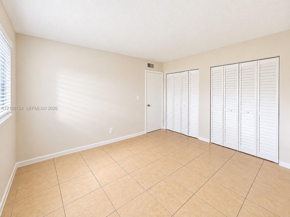 For Rent: $2,200 (2 beds, 2 baths, 1100 Square Feet)