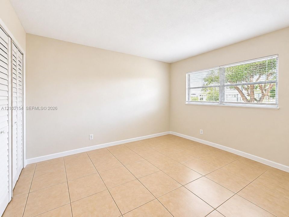 For Rent: $2,200 (2 beds, 2 baths, 1100 Square Feet)