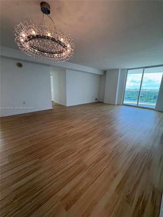 For Sale: $875,000 (2 beds, 2 baths, 1367 Square Feet)
