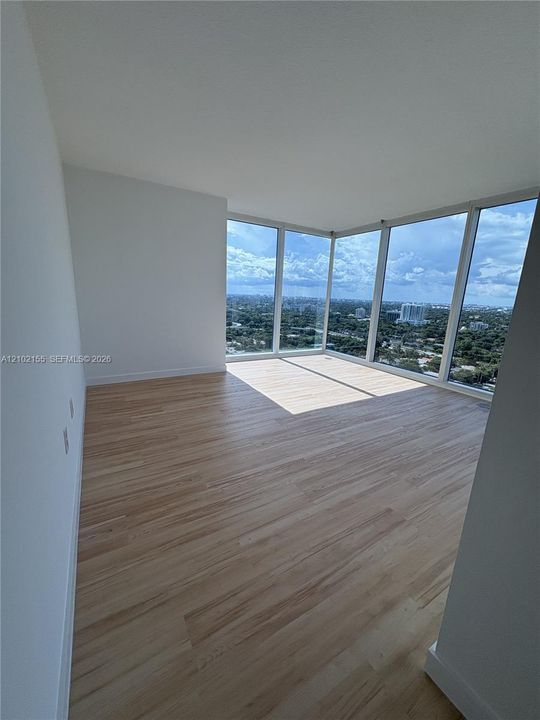 For Sale: $875,000 (2 beds, 2 baths, 1367 Square Feet)