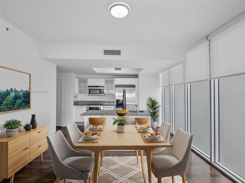 En Venta: $669,000 (2 camas, 2 baños, 1327 Pies cuadrados)