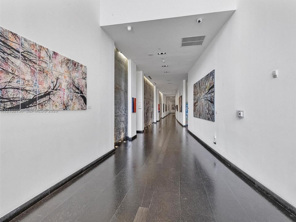 En Venta: $669,000 (2 camas, 2 baños, 1327 Pies cuadrados)