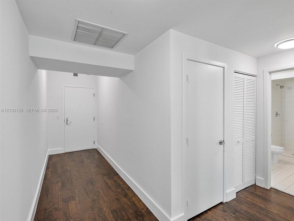 En Venta: $669,000 (2 camas, 2 baños, 1327 Pies cuadrados)