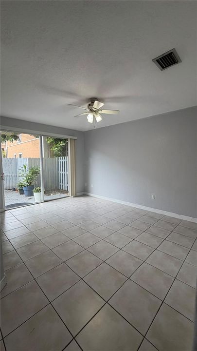 For Rent: $3,200 (4 beds, 3 baths, 1500 Square Feet)