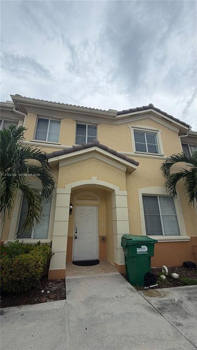 For Rent: $3,200 (4 beds, 3 baths, 1500 Square Feet)