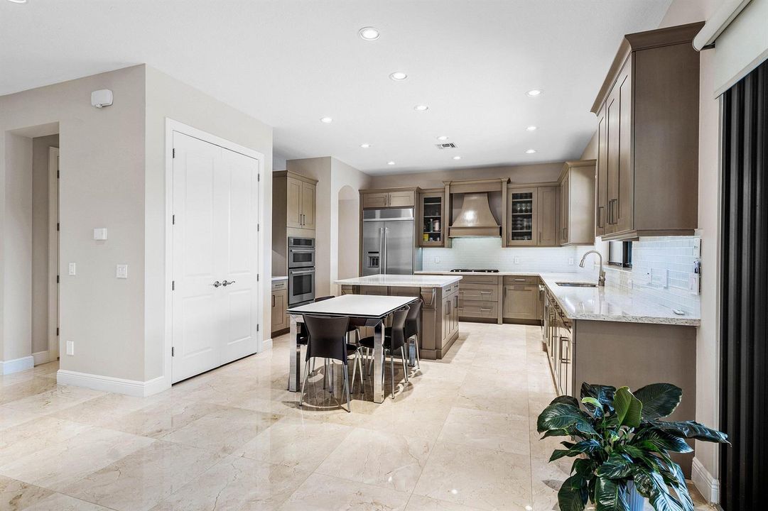 012-11312Northwest81stPlace-Parkland-FL-