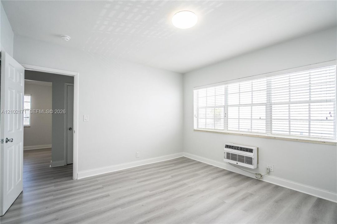 В аренду: $2,700 (2 спален, 2 ванн, 1100 Квадратных фут)
