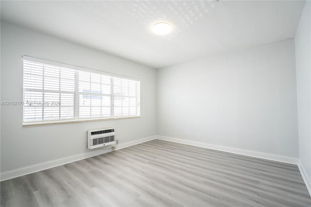 В аренду: $2,700 (2 спален, 2 ванн, 1100 Квадратных фут)