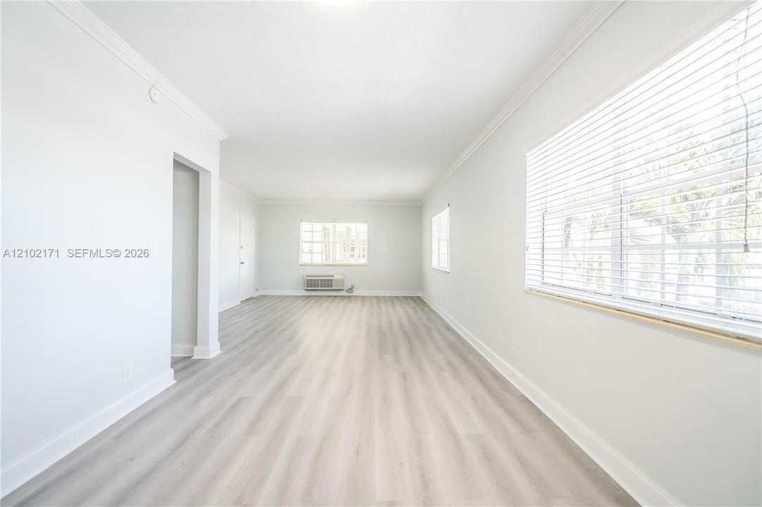В аренду: $2,700 (2 спален, 2 ванн, 1100 Квадратных фут)