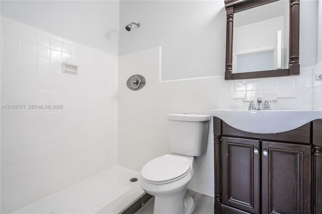 В аренду: $2,700 (2 спален, 2 ванн, 1100 Квадратных фут)