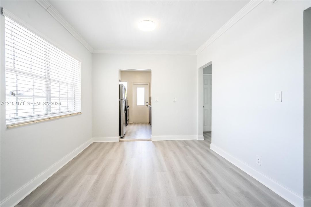 В аренду: $2,700 (2 спален, 2 ванн, 1100 Квадратных фут)