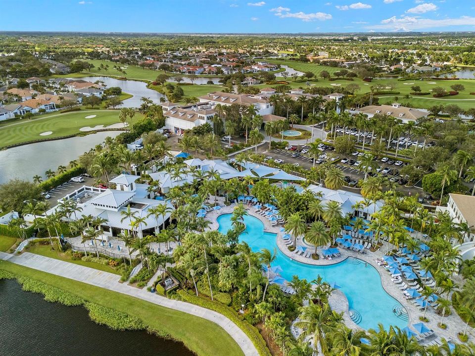 Woodfield Aerial Pool