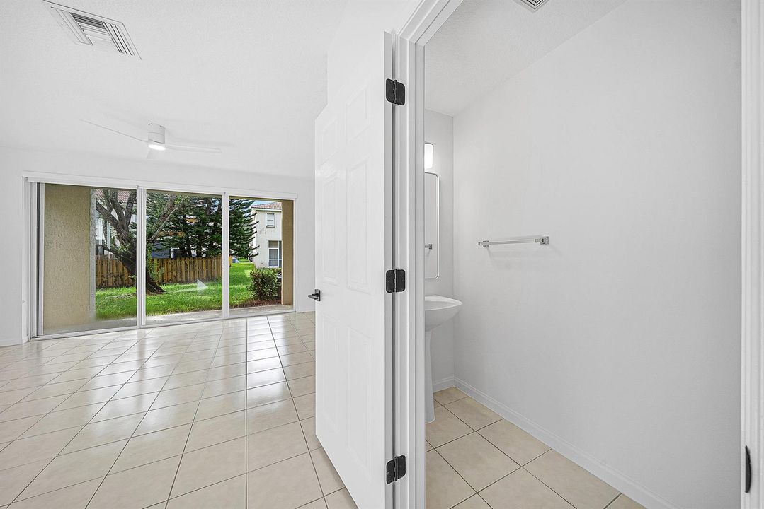 014-9688PortaLeonaLane-BoyntonBeach-FL-3