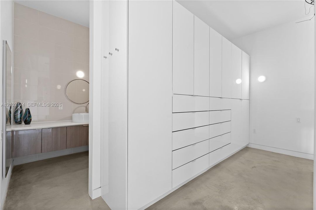 En Venta: $6,799,000 (6 camas, 6 baños, 6288 Pies cuadrados)