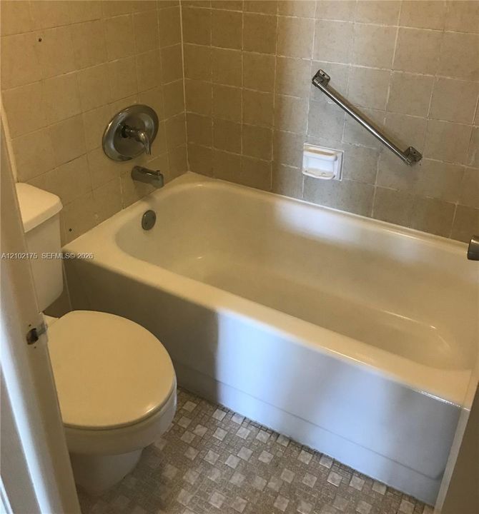 Full Bathroom
