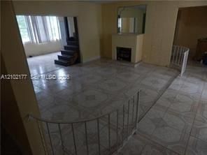 For Sale: $599,000 (6 beds, 4 baths, 2782 Square Feet)
