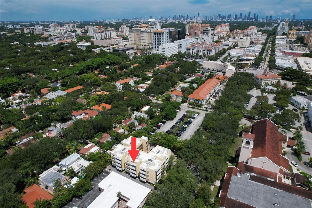 На продажу: $498,900 (2 спален, 2 ванн, 936 Квадратных фут)