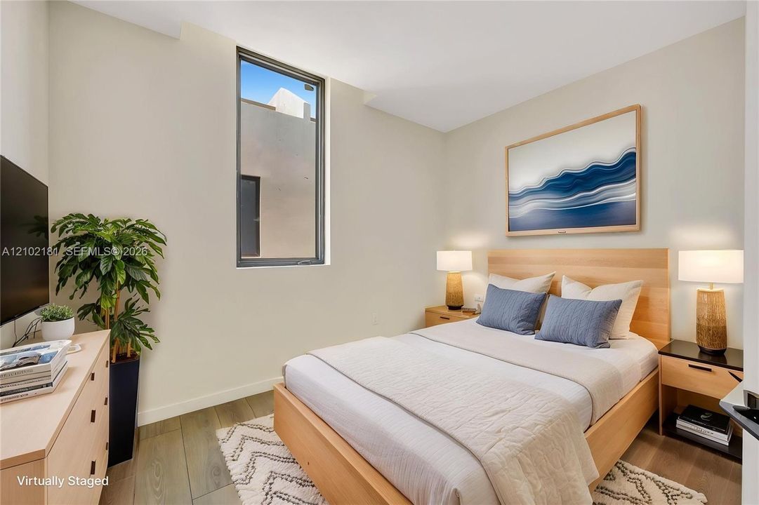 En Venta: $1,245,000 (3 camas, 3 baños, 2440 Pies cuadrados)