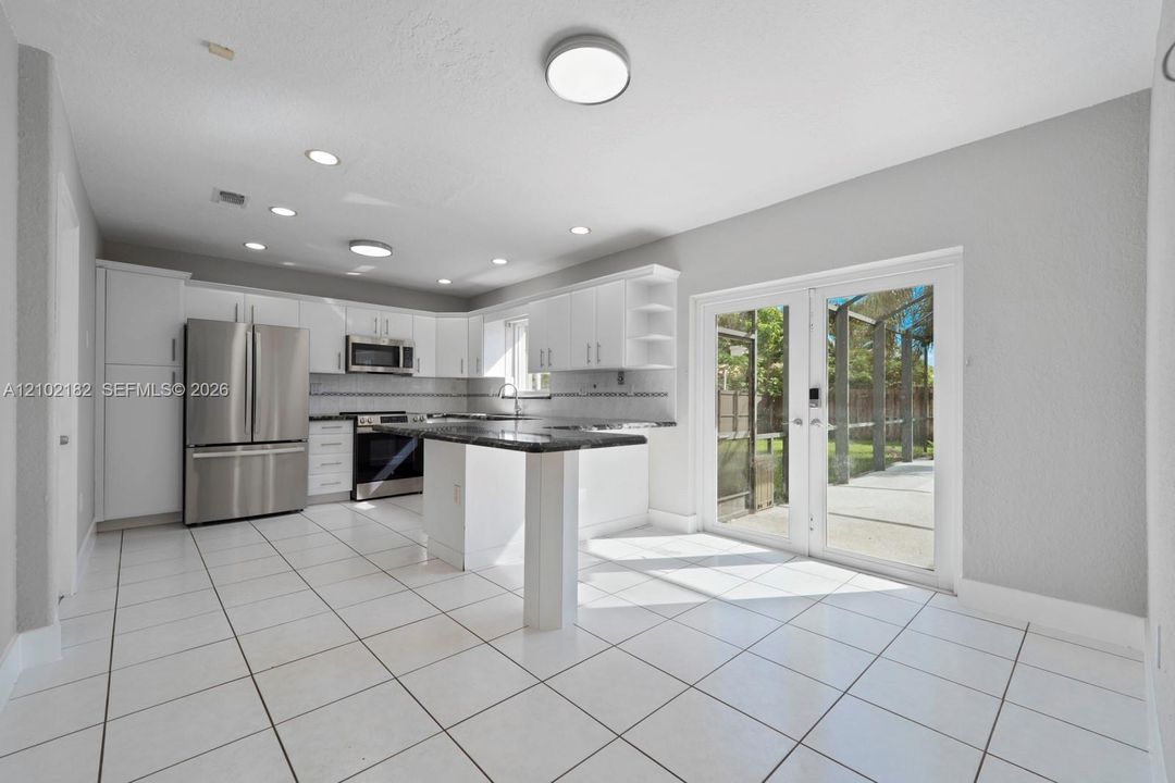 For Sale: $649,000 (3 beds, 2 baths, 1542 Square Feet)