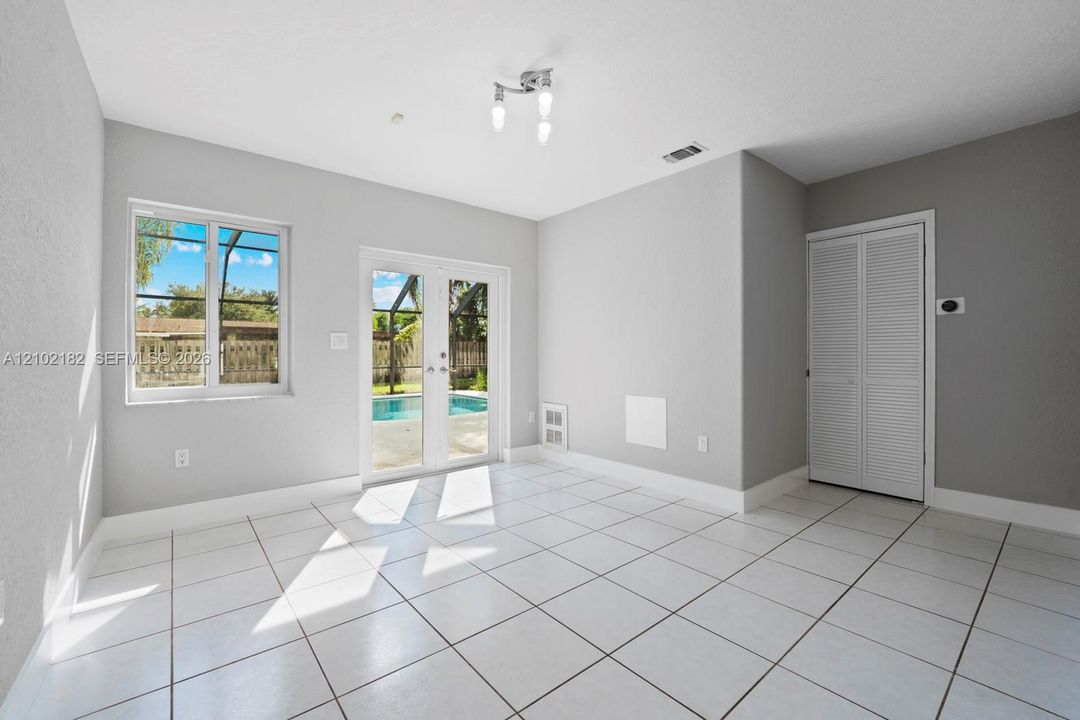 For Sale: $649,000 (3 beds, 2 baths, 1542 Square Feet)