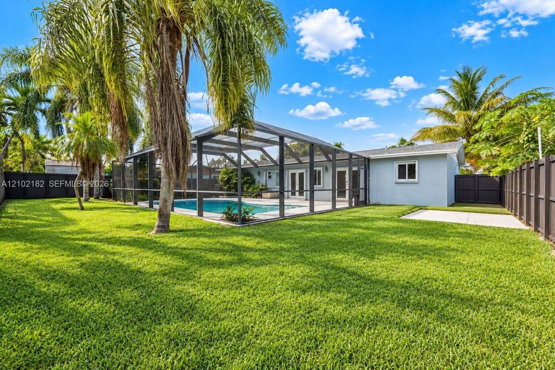 For Sale: $649,000 (3 beds, 2 baths, 1542 Square Feet)