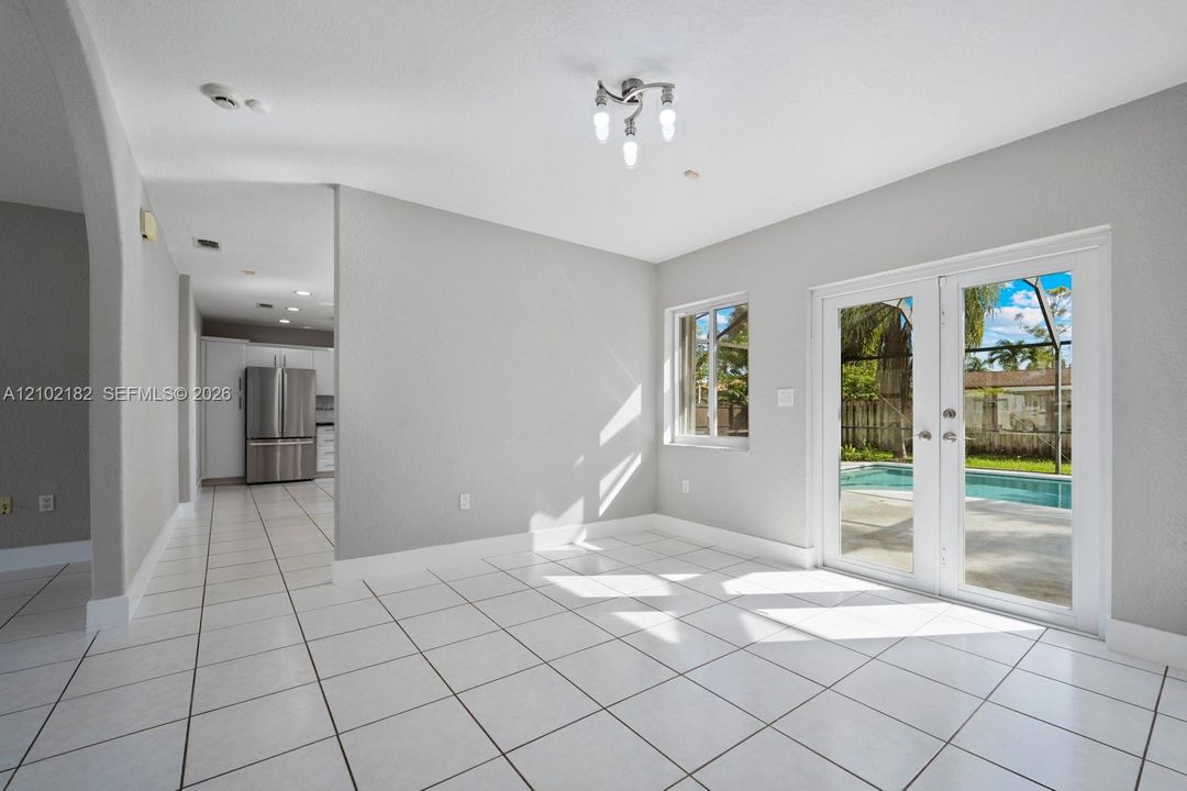For Sale: $649,000 (3 beds, 2 baths, 1542 Square Feet)