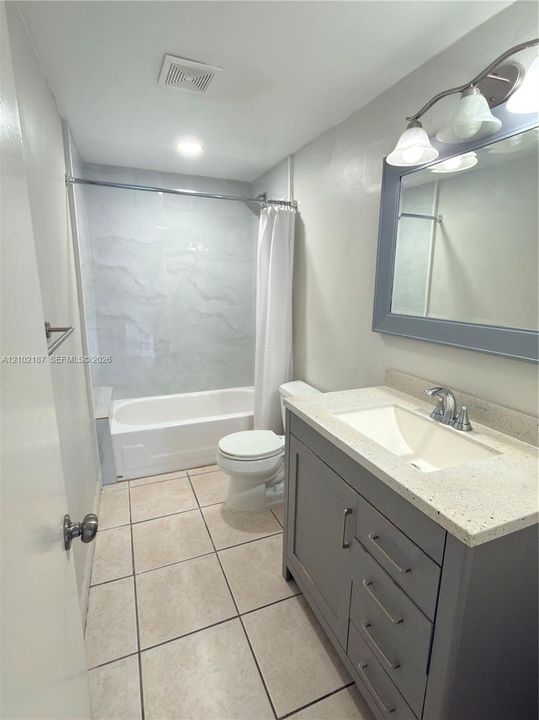 For Sale: $329,900 (2 beds, 2 baths, 998 Square Feet)