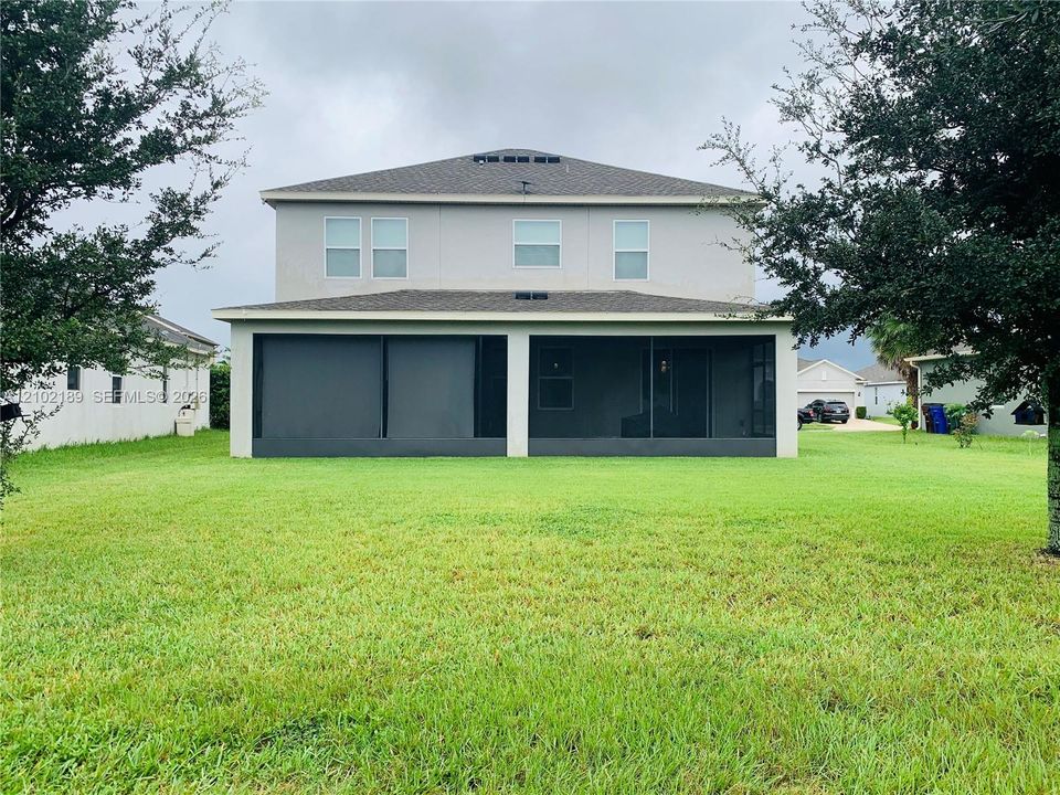 For Rent: $3,175 (5 beds, 3 baths, 2566 Square Feet)
