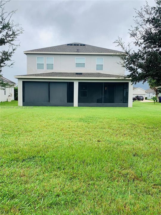 For Rent: $3,175 (5 beds, 3 baths, 2566 Square Feet)
