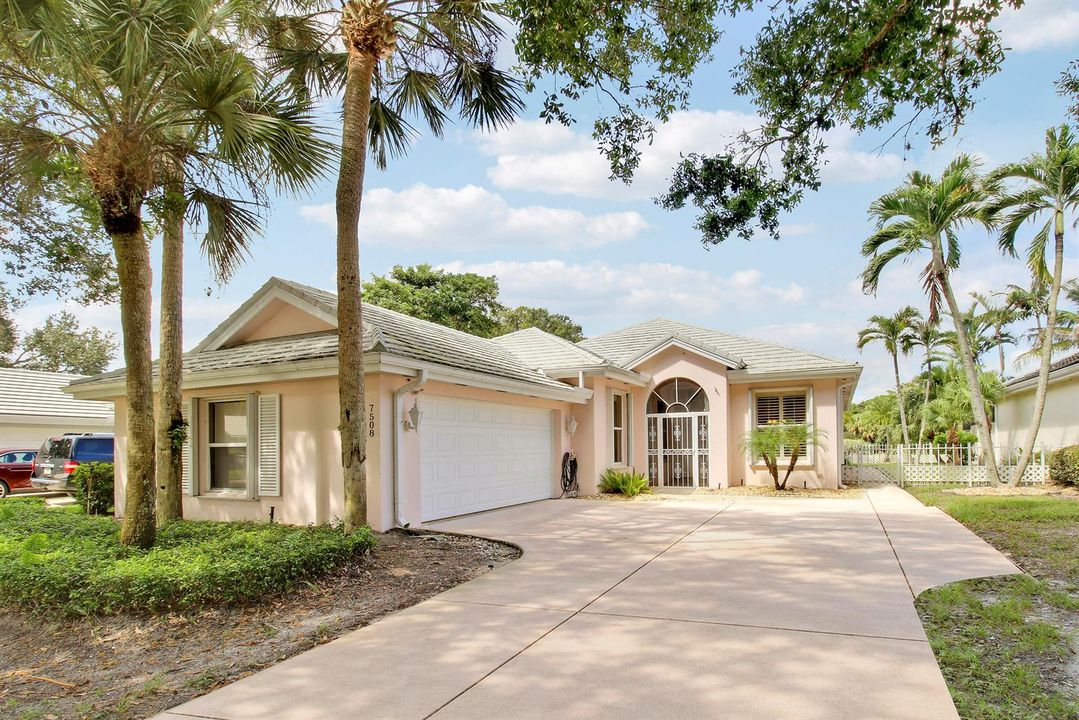7508 SE Autumn Lane, Hobe Sound, FL