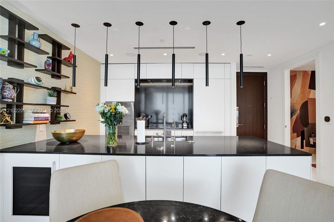 En Venta: $1,775,000 (1 camas, 1 baños, 908 Pies cuadrados)