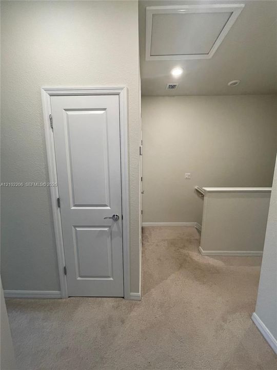 В аренду: $3,600 (3 спален, 2 ванн, 1561 Квадратных фут)