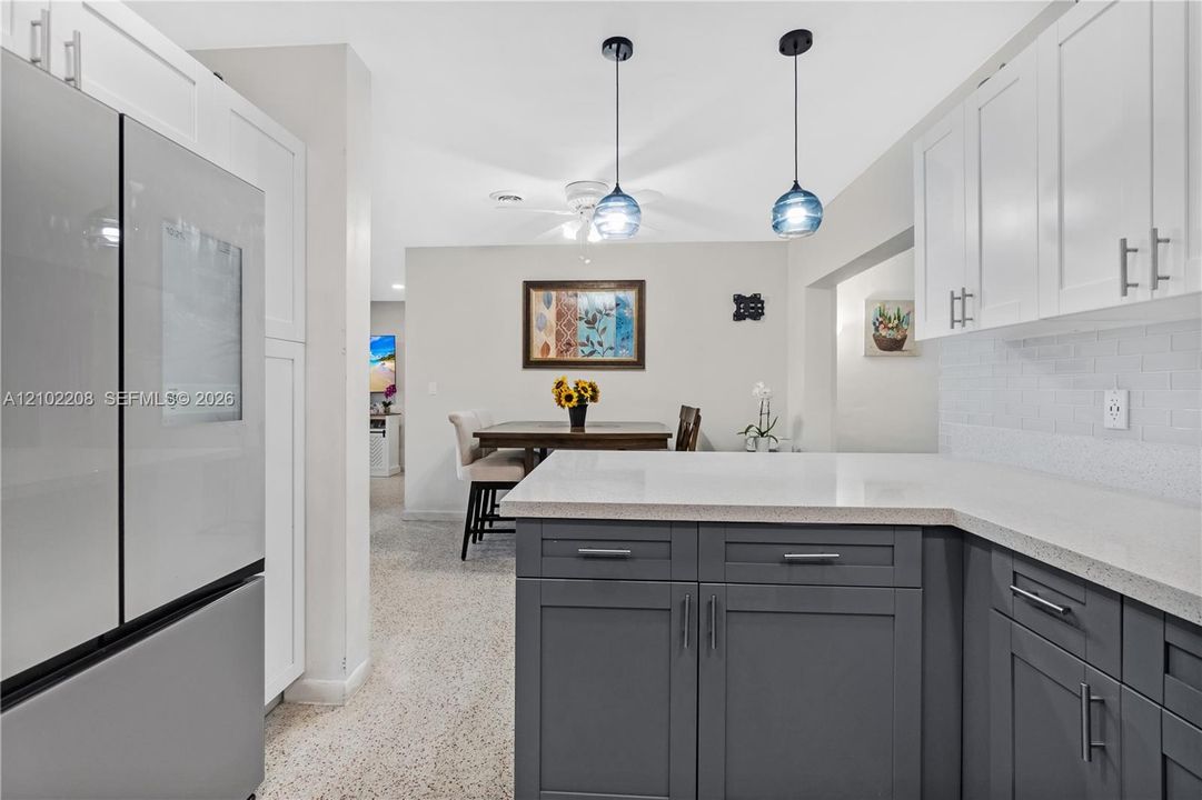 For Sale: $799,999 (5 beds, 2 baths, 1644 Square Feet)