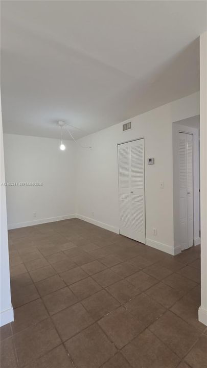 В аренду: $1,850 (2 спален, 2 ванн, 870 Квадратных фут)