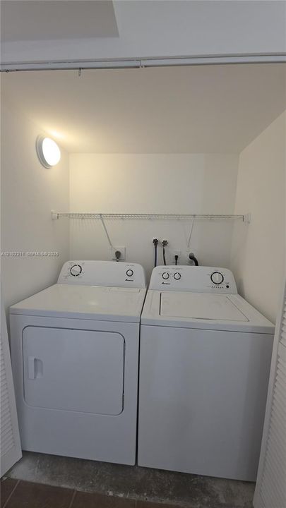 В аренду: $1,850 (2 спален, 2 ванн, 870 Квадратных фут)