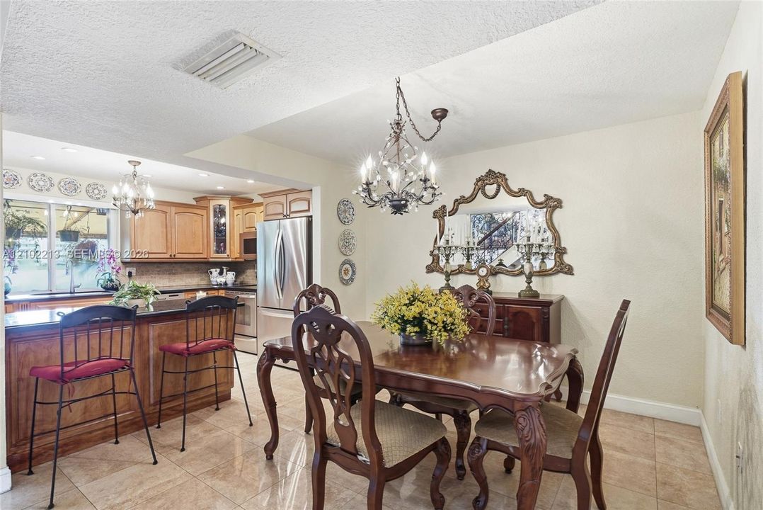 В аренду: $3,200 (3 спален, 2 ванн, 1520 Квадратных фут)