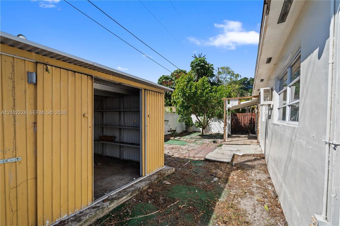 En Venta: $569,999 (4 camas, 3 baños, 1897 Pies cuadrados)