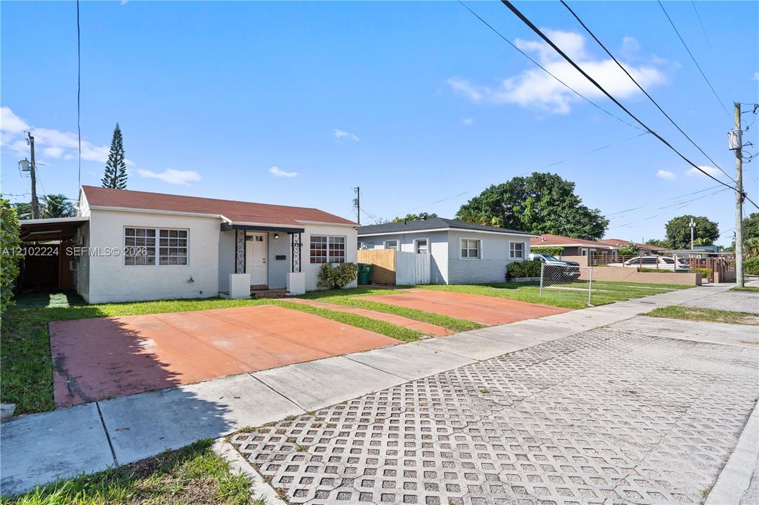 En Venta: $569,999 (4 camas, 3 baños, 1897 Pies cuadrados)