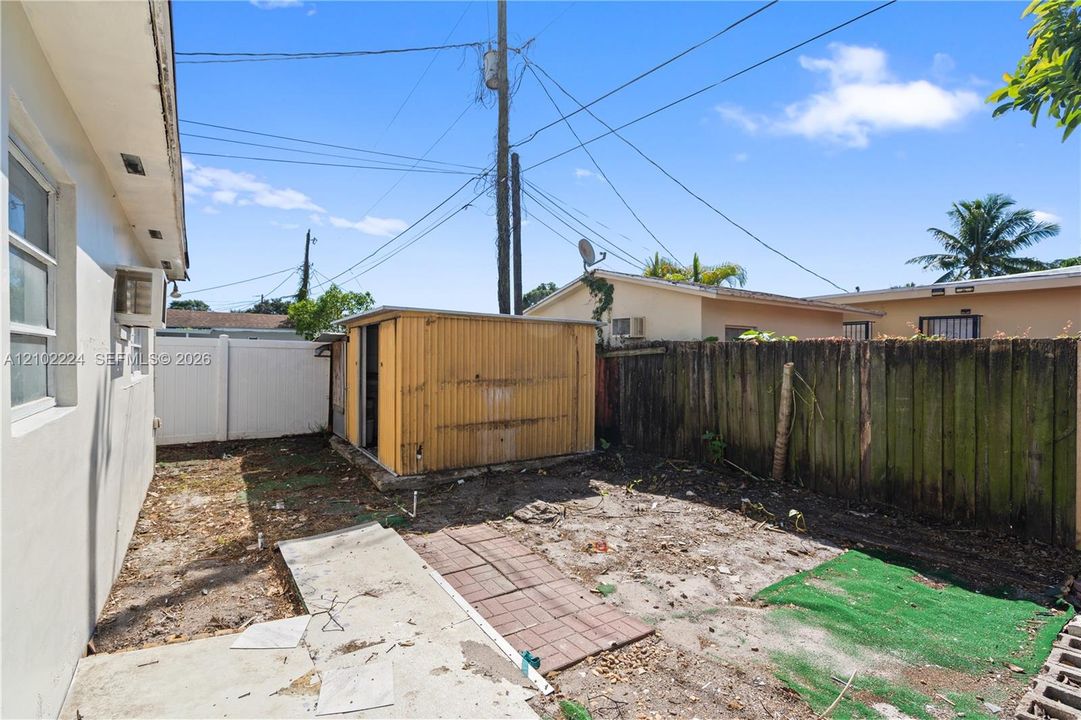 En Venta: $569,999 (4 camas, 3 baños, 1897 Pies cuadrados)