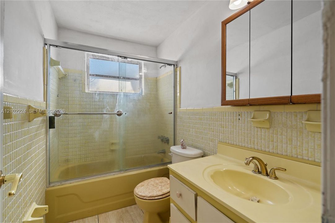 En Venta: $569,999 (4 camas, 3 baños, 1897 Pies cuadrados)