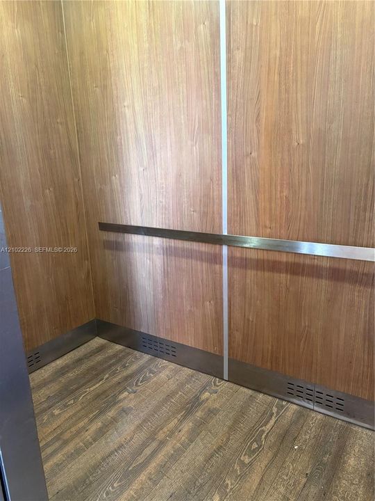 На продажу: $129,000 (2 спален, 2 ванн, 850 Квадратных фут)