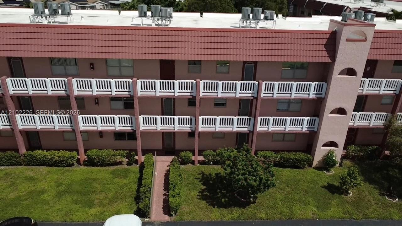 На продажу: $129,000 (2 спален, 2 ванн, 850 Квадратных фут)