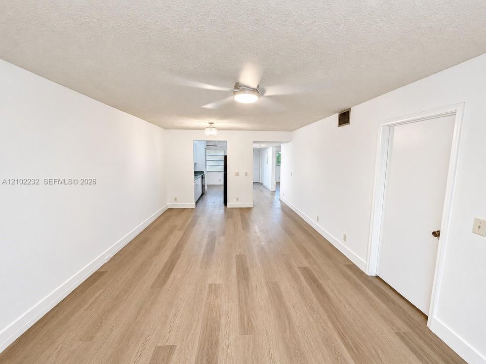 В аренду: $2,200 (2 спален, 2 ванн, 1190 Квадратных фут)