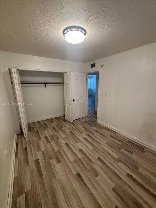 В аренду: $1,750 (2 спален, 1 ванн, 783 Квадратных фут)
