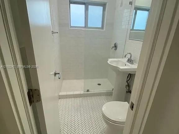 For Rent: $1,400 (0 beds, 1 baths, 360 Square Feet)