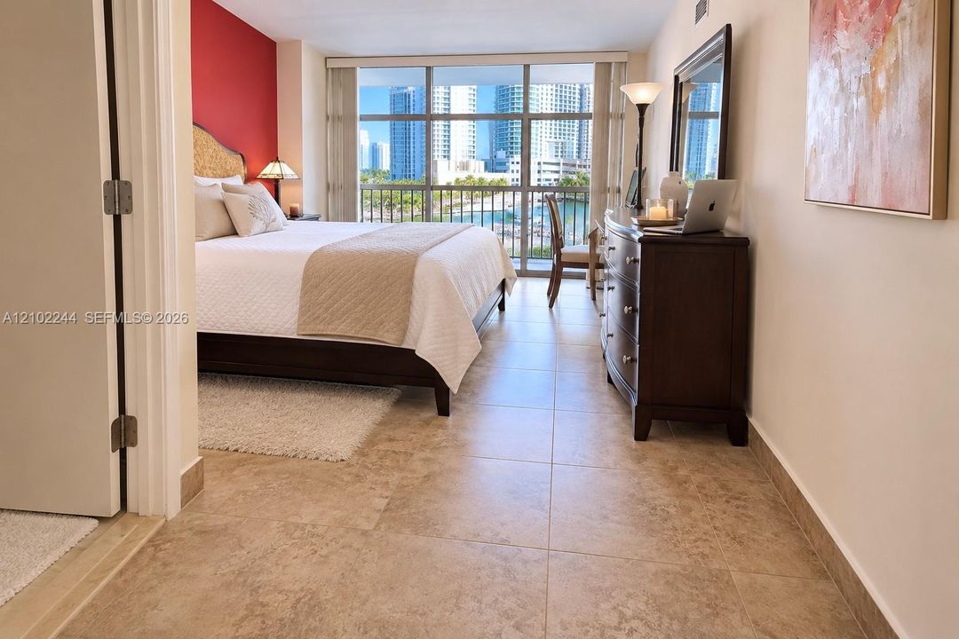 En Venta: $258,000 (1 camas, 1 baños, 1075 Pies cuadrados)