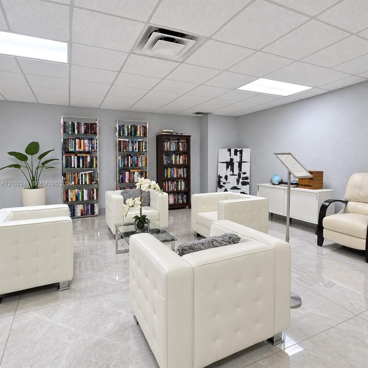 En Venta: $258,000 (1 camas, 1 baños, 1075 Pies cuadrados)